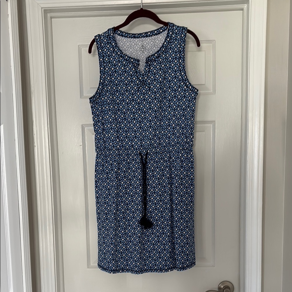Blue and White Sleeveless Dress